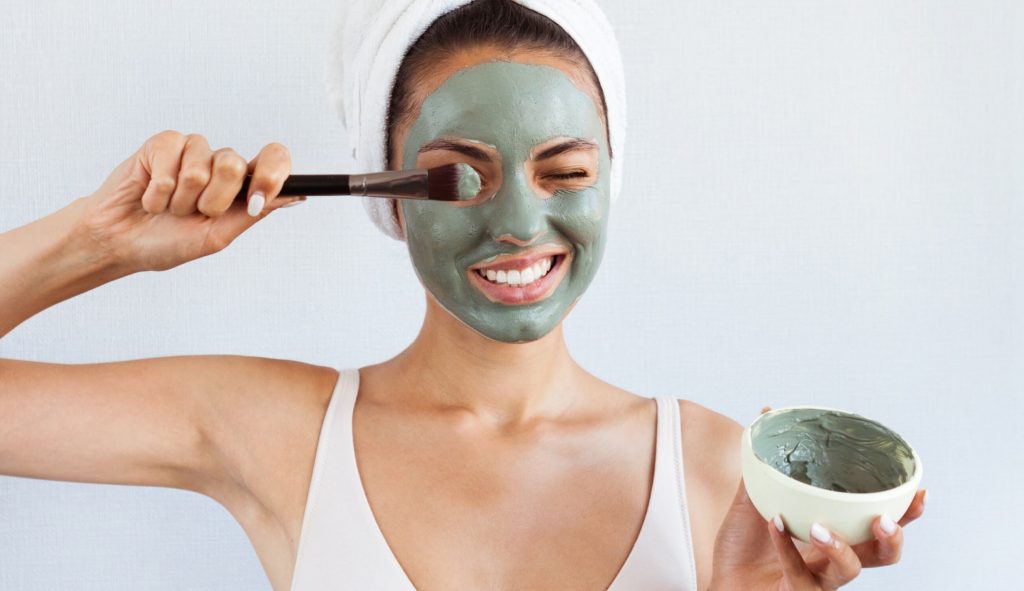 Yeşil kil maskesi nasıl yapılır?